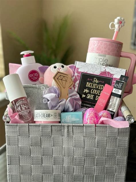 gift baskets for young ladies